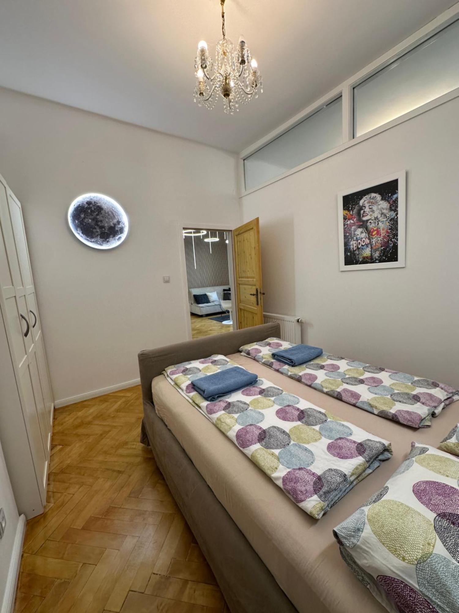 Karlin Oasis 2-Bedroom Apartment Prag Exterior foto